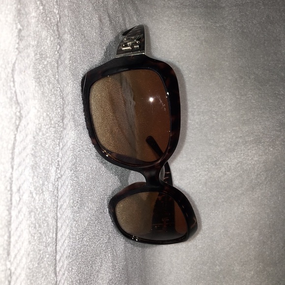Dolce & Gabbana sunglasses with case - Picture 1 of 5